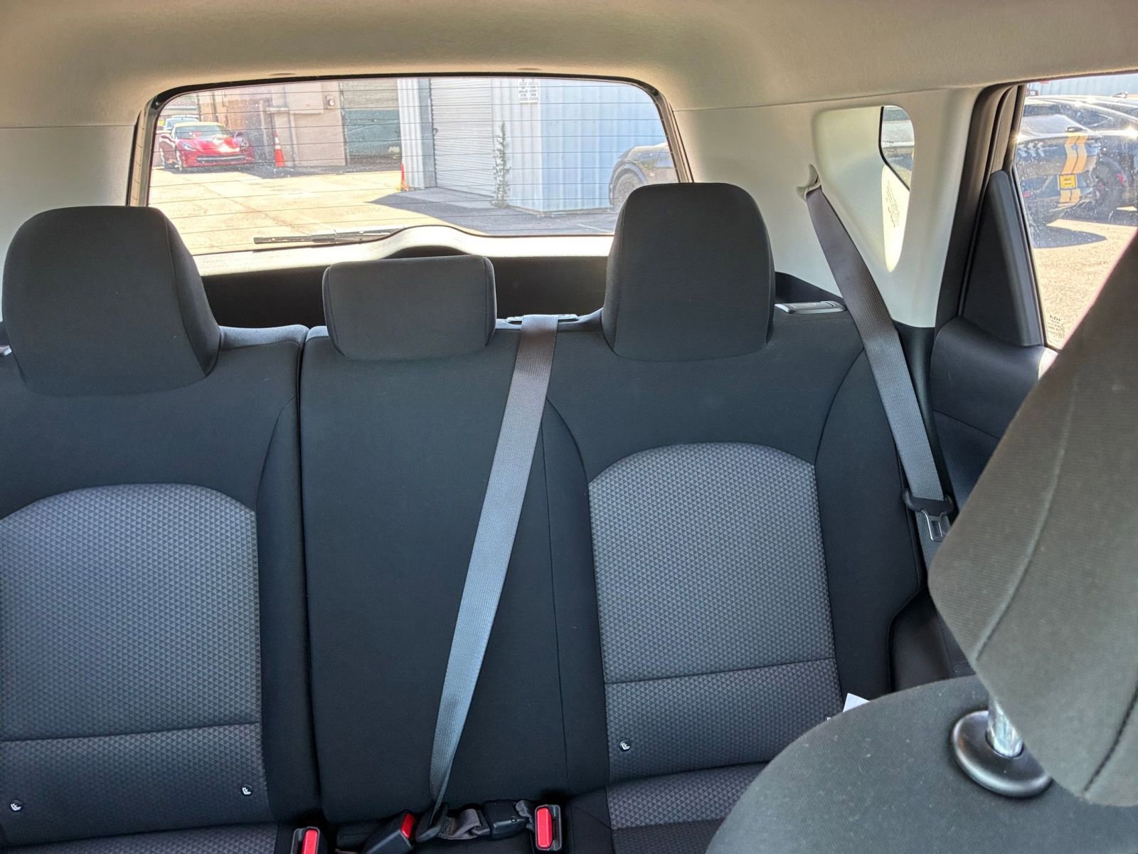 Used 2025 Kia Soul LX w/ LX Technology Package FWD image 35