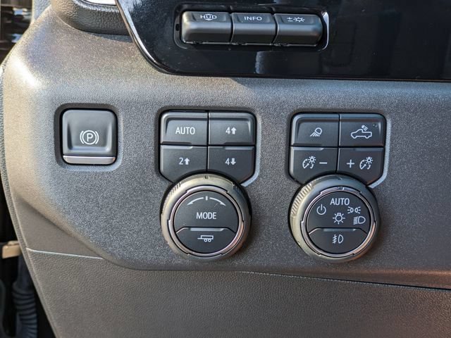 Certified 2025 Chevrolet Silverado 1500 High Country AWD/4WD image 34