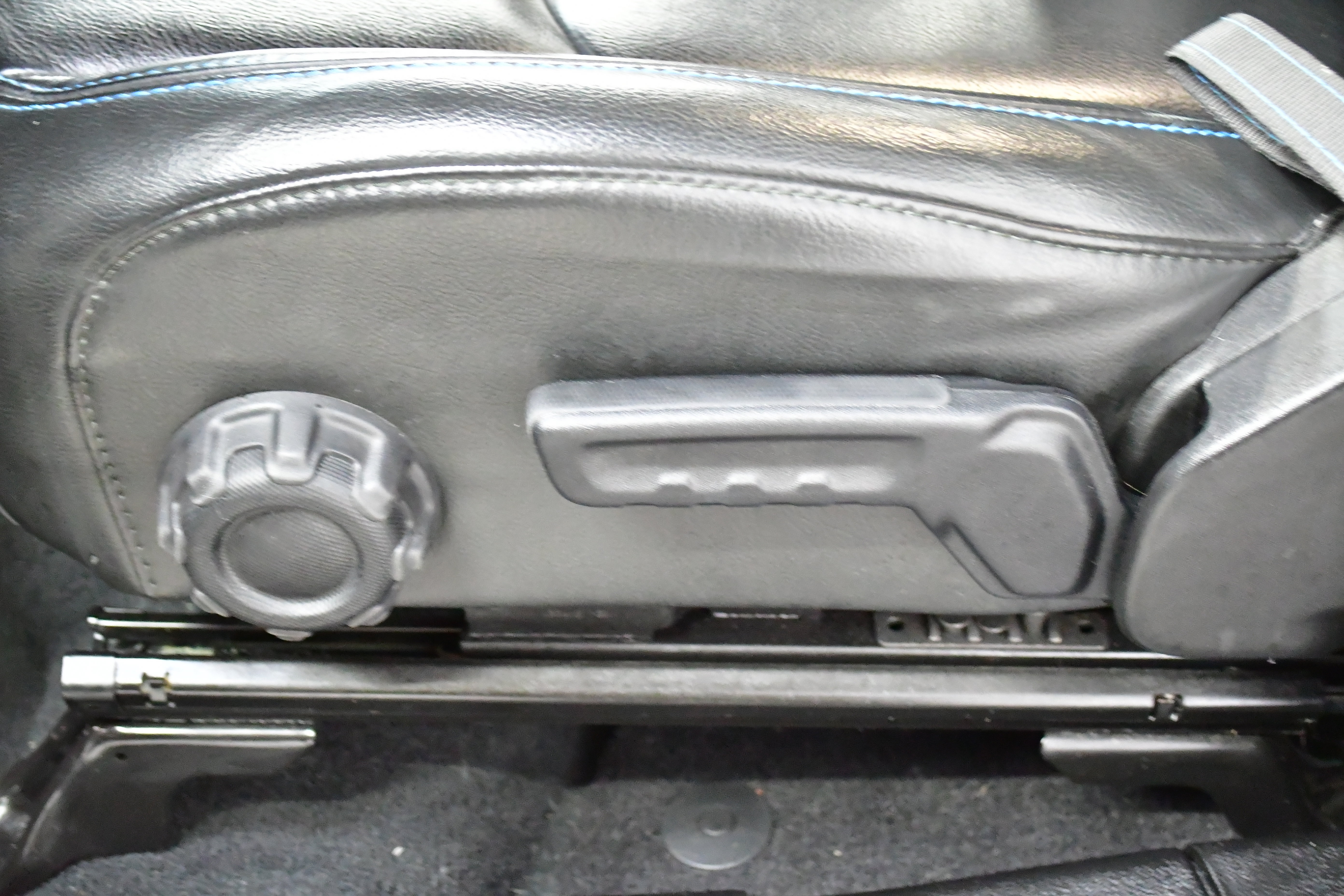 Used 2022 Jeep Wrangler Unlimited Rubicon 4xe w/ Cold Weather Group image 22