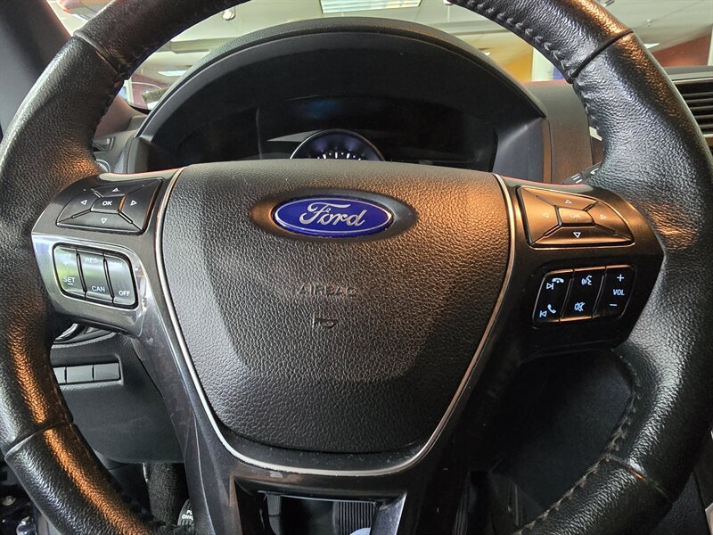 Used 2018 Ford Explorer Limited AWD/4WD image 32