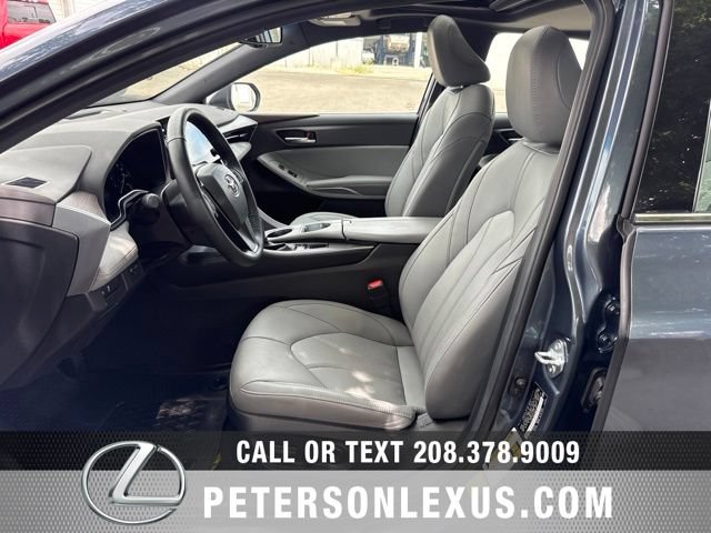 Used 2022 Toyota Avalon XLE w/ Moonroof Package FWD image 23