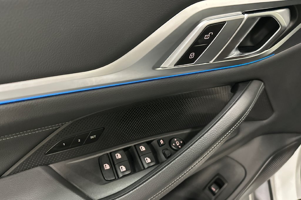 Used 2023 BMW i4 eDrive40 w/ Premium Package RWD image 11