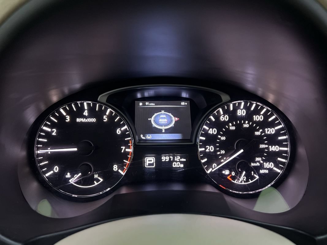 Used 2014 Nissan Altima 2.5 SV w/ Convenience Package FWD image 19
