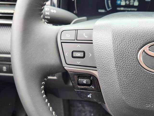 Used 2026 Toyota Camry SE w/ Multimedia Upgrade Package FWD image 29