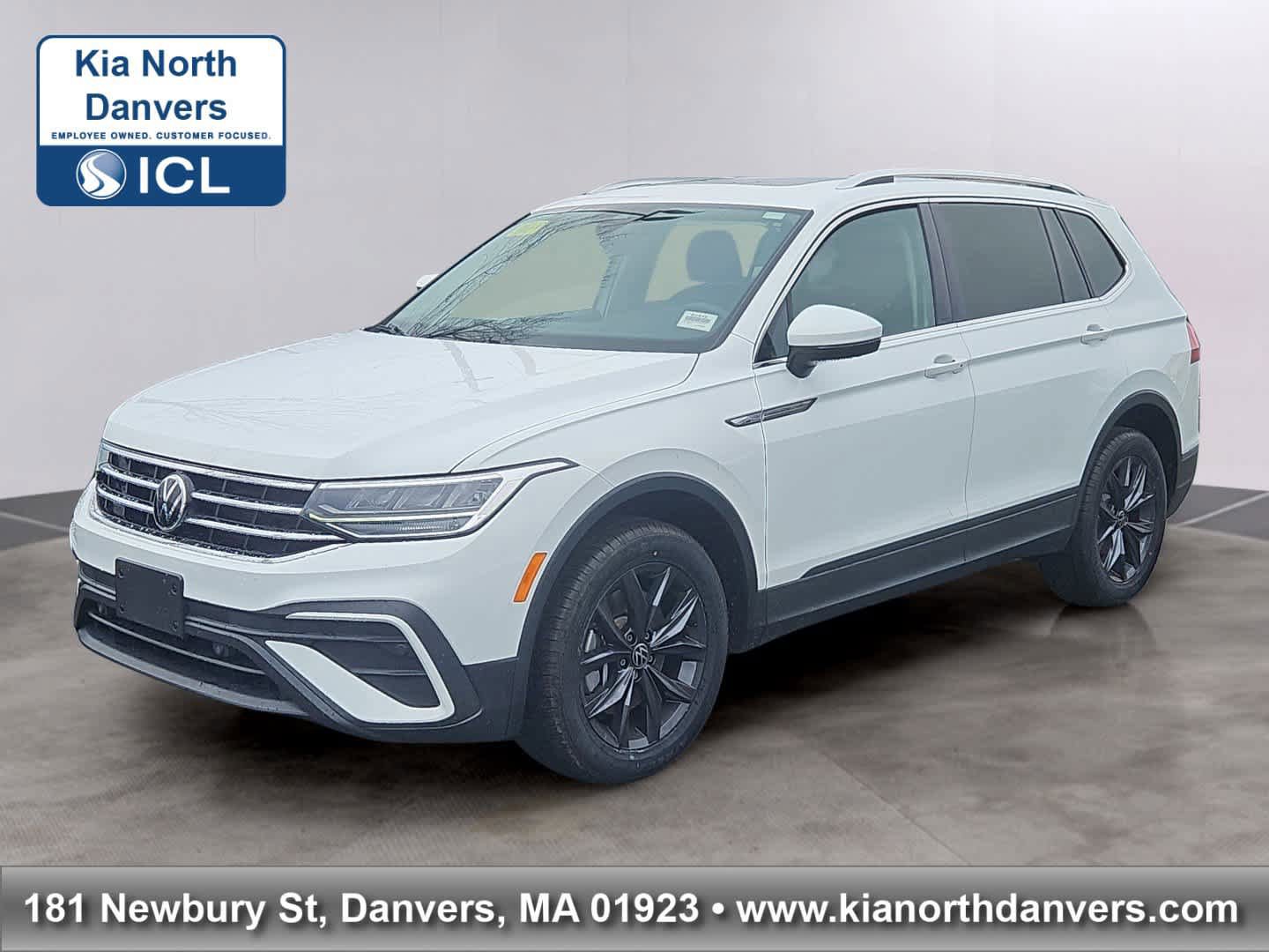 Used 2022 Volkswagen Tiguan SE w/ Panoramic Sunroof Package image 1