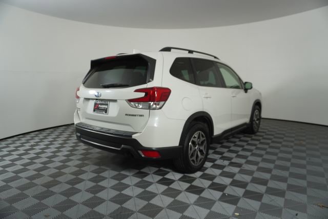 Used 2021 Subaru Forester Premium image 7