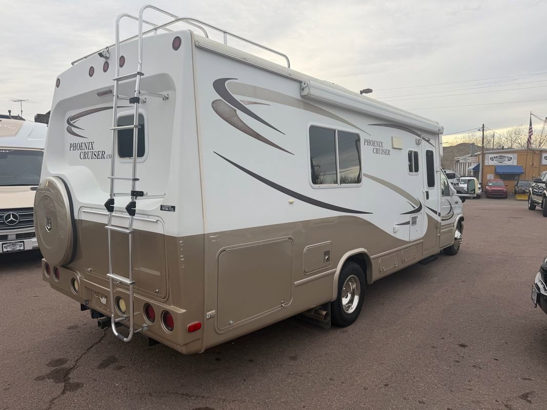 Used 2006 Ford E-350 and Econoline 350 Super Duty image 6