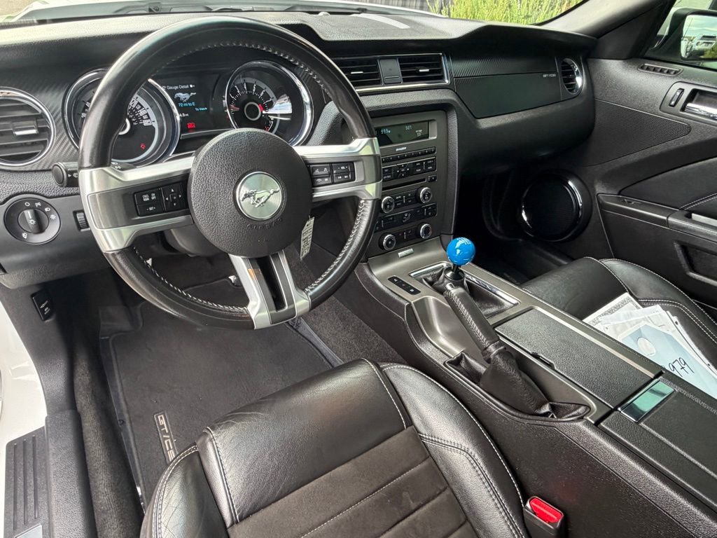 Used 2013 Ford Mustang GT Premium RWD image 16
