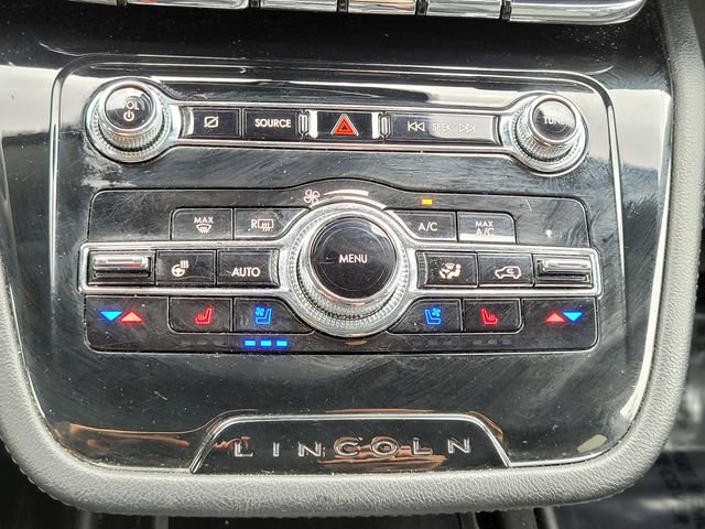 Certified 2022 Lincoln Corsair AWD w/ Equipment Group 101A image 23