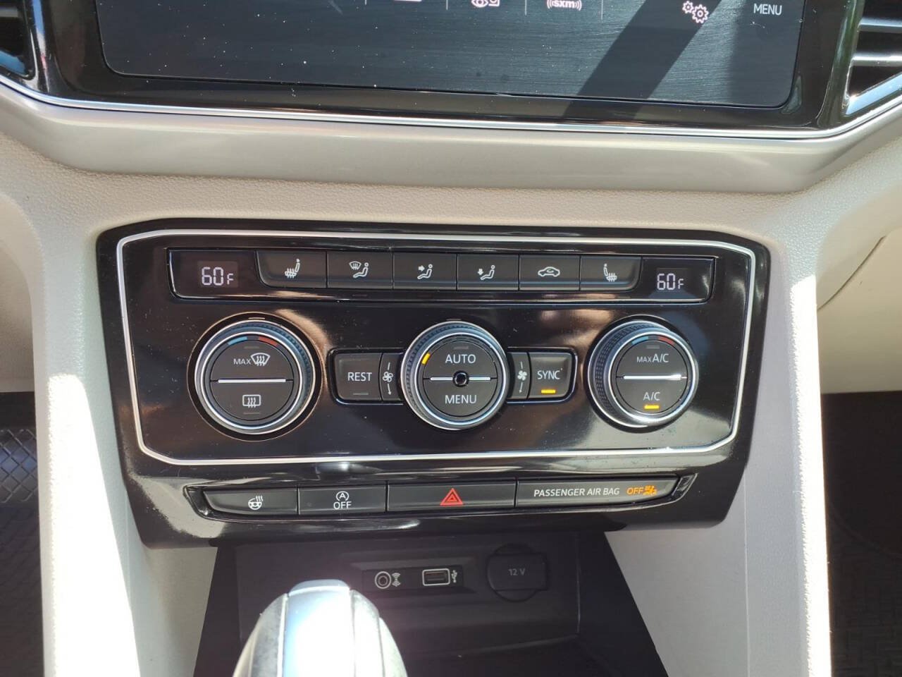 Used 2019 Volkswagen Atlas SEL AWD/4WD image 24