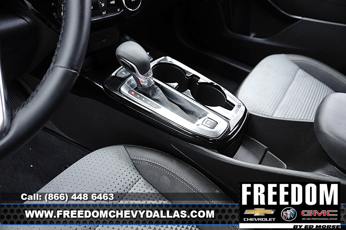 Used 2025 Chevrolet Trax LT w/ Driver Confidence Package FWD image 25