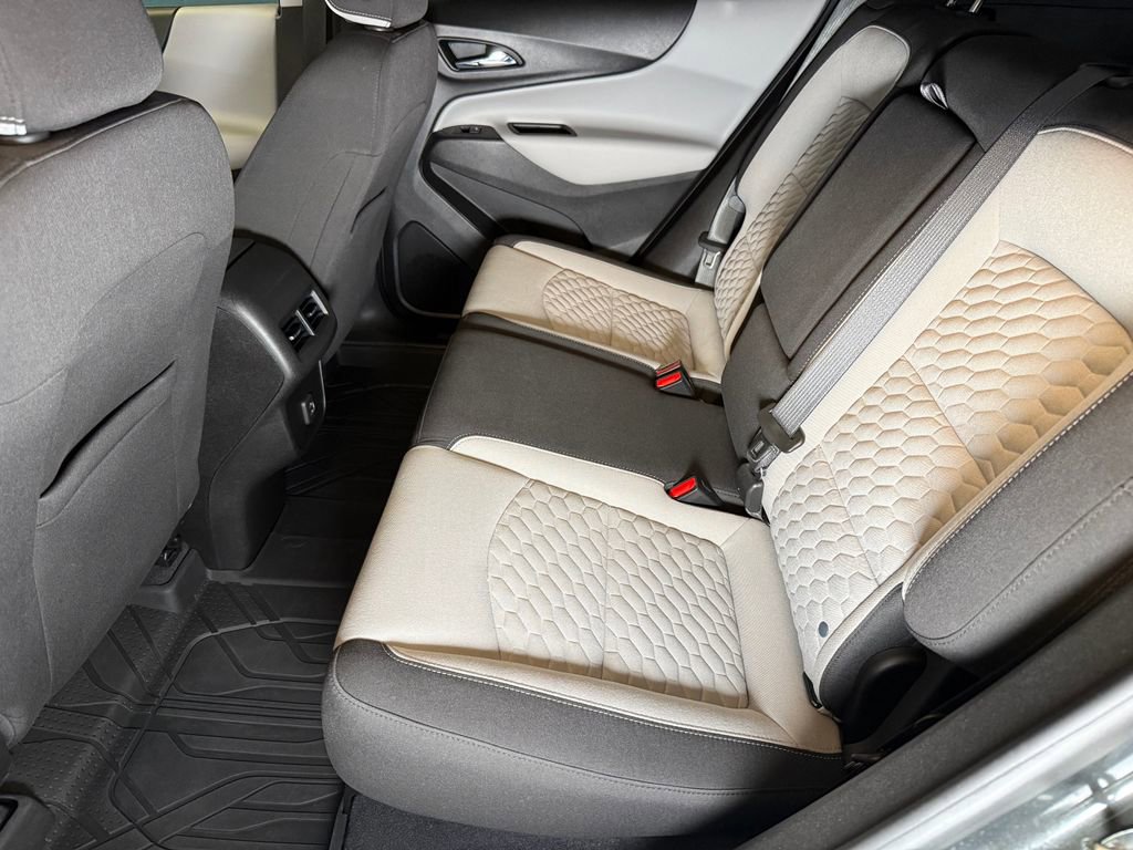 Used 2021 Chevrolet Equinox LS w/ LS Convenience Package FWD image 20