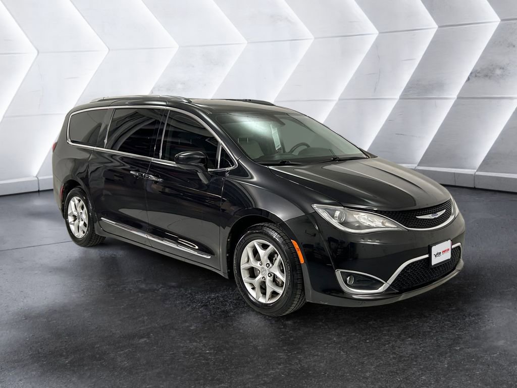Used 2019 Chrysler Pacifica Touring-L w/ Tire & Wheel Group