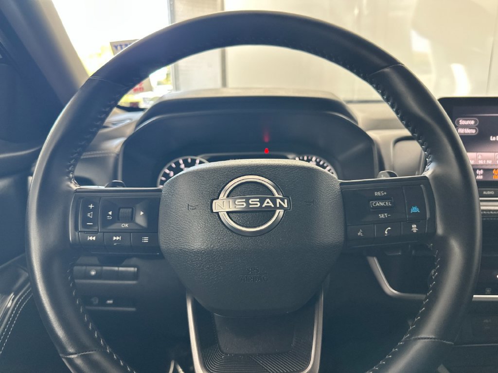 Used 2025 Nissan Rogue SV FWD image 22