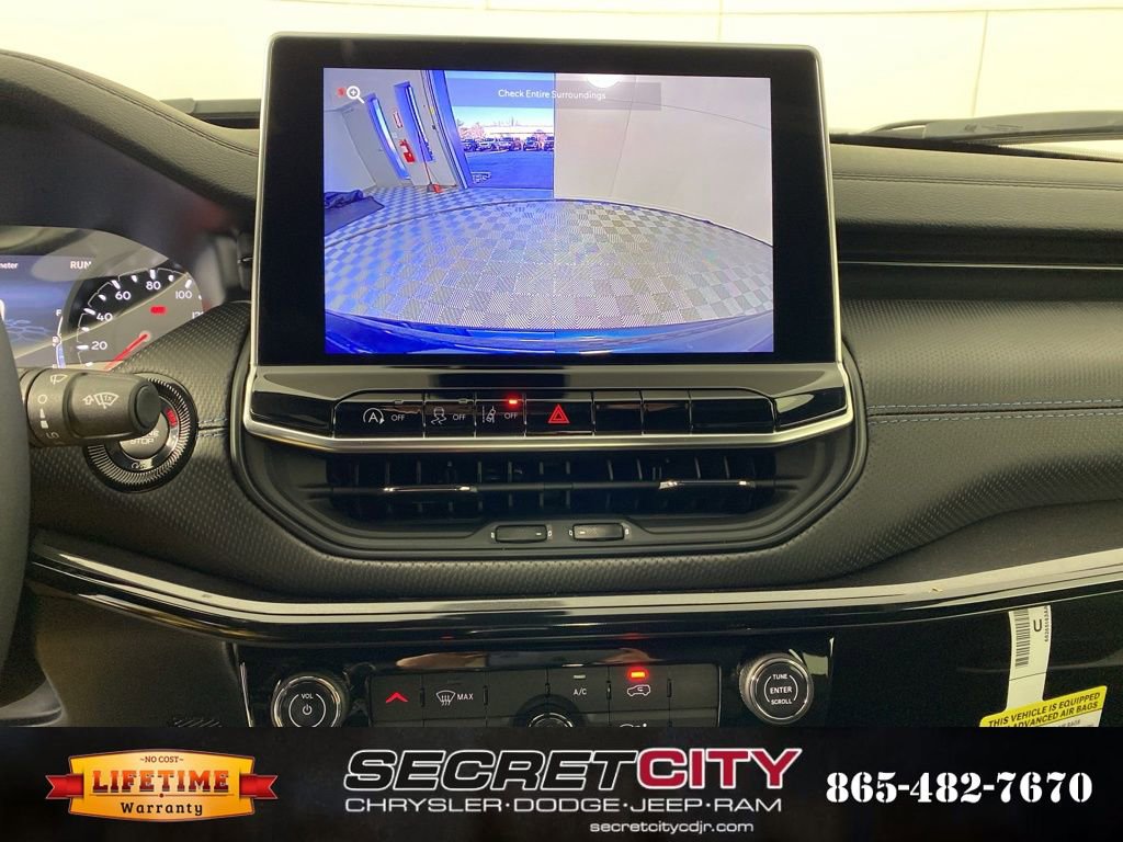 New 2026 Jeep Compass Latitude image 23