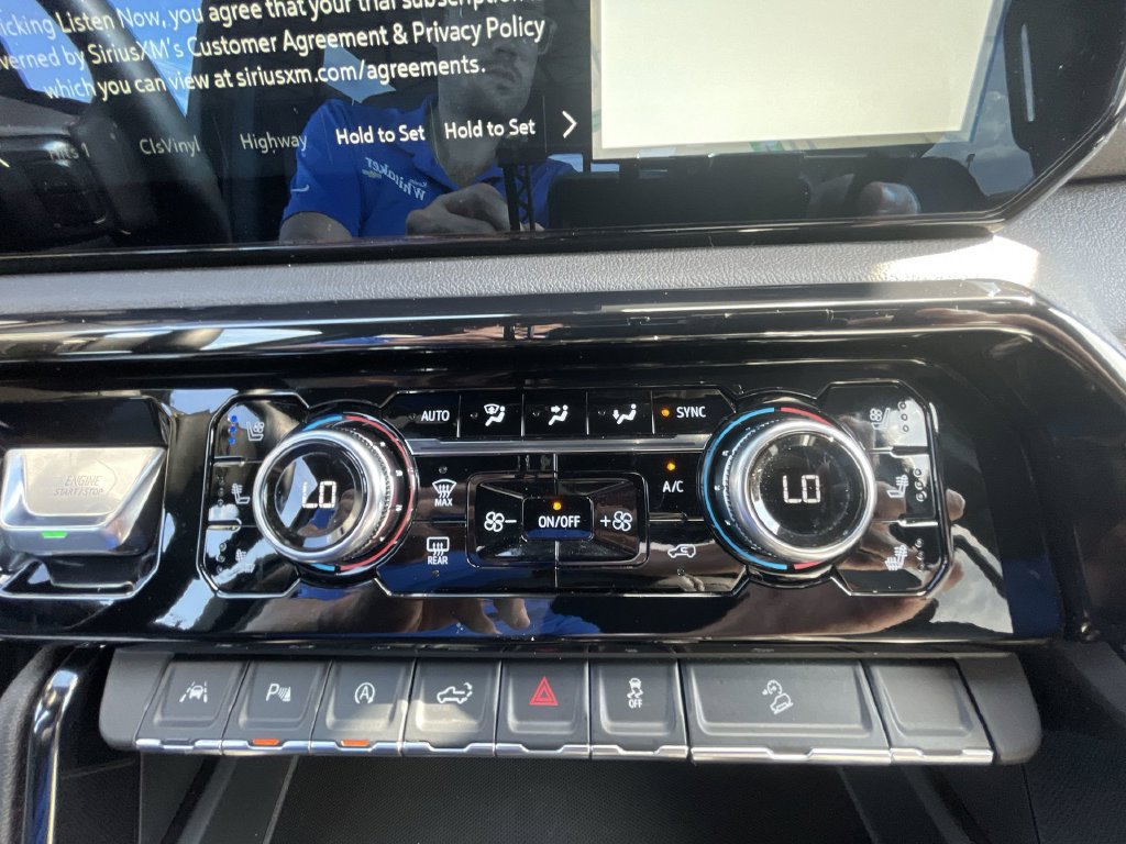 Certified 2024 GMC Sierra 1500 AT4 w/ Technology Package AWD/4WD image 36