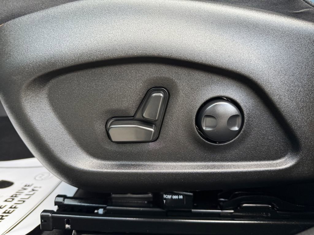 Used 2022 Jeep Renegade Trailhawk w/ Trailer Tow Group image 25