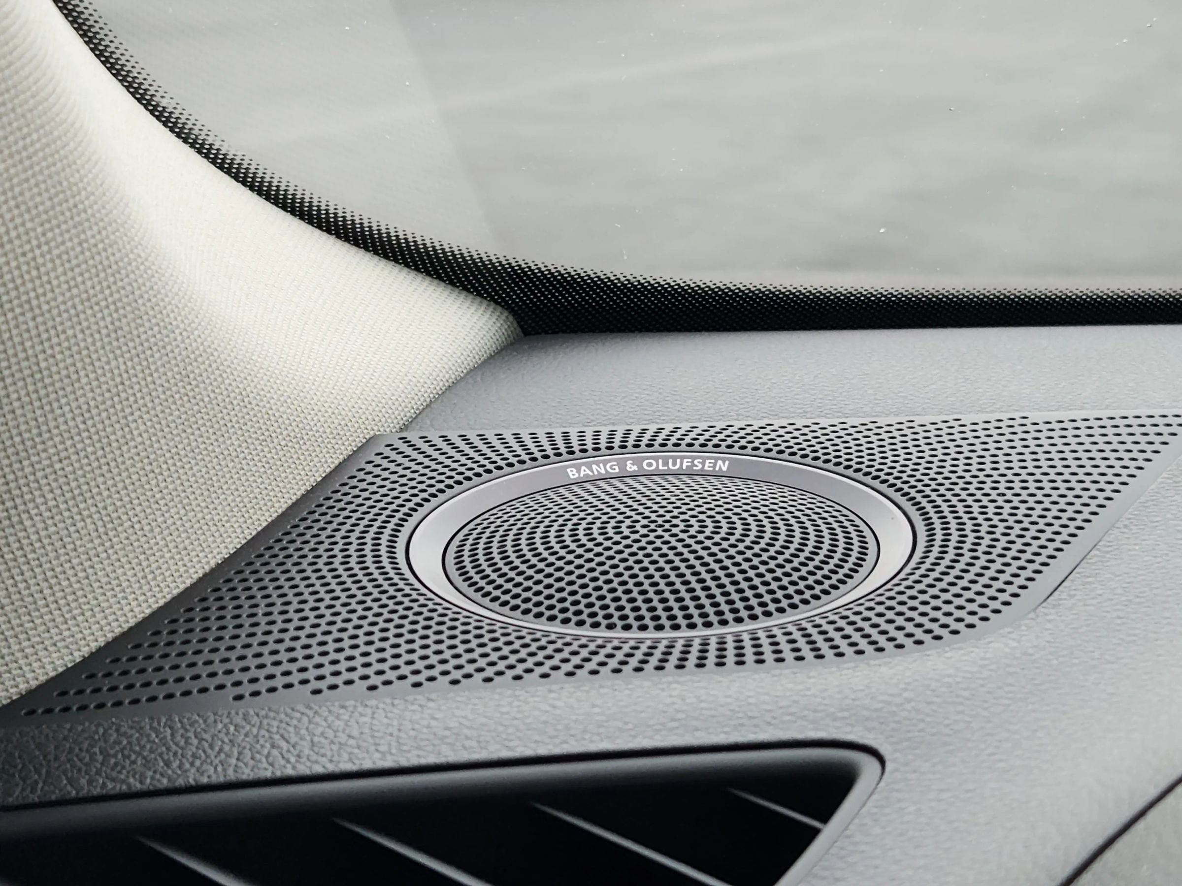 Used 2011 Audi Q5 3.2 Prestige image 13