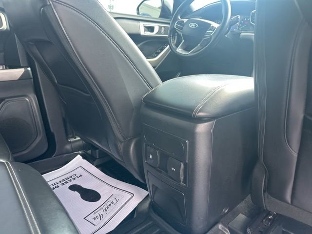 Used 2023 Ford Explorer XLT w/ Equipment Group 202A RWD image 12