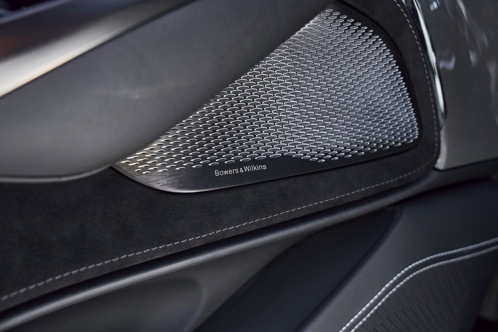 Used 2025 Aston Martin DBX 707 image 36