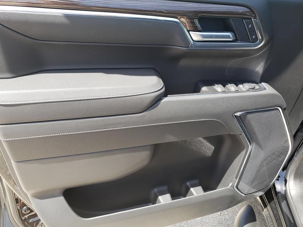 New 2026 Chevrolet Silverado 1500 RST w/ RST Select Package AWD/4WD image 15