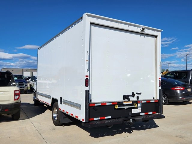 Used 2024 Ford E-350 and Econoline 350 Super Duty w/ Driver's Safety Package image 2