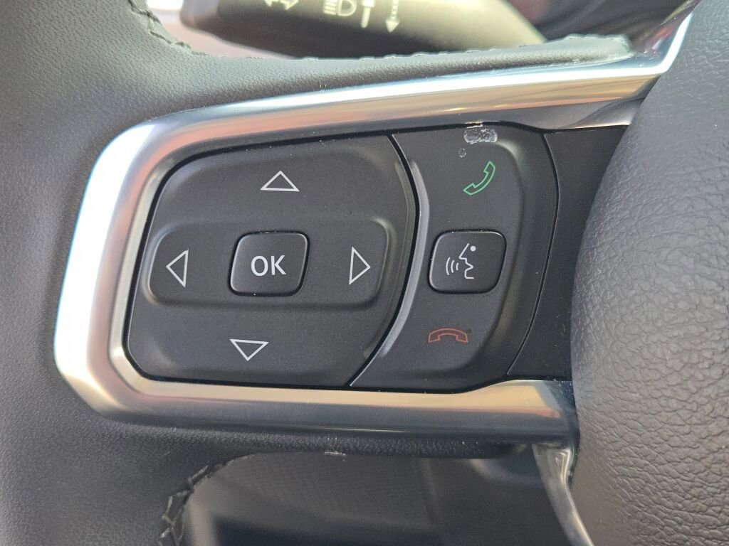 Used 2025 Jeep Wrangler Unlimited Sahara w/ Safety Group image 25