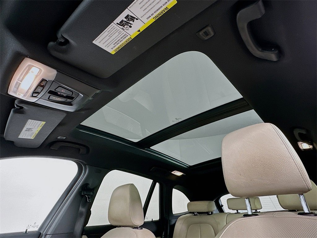 Used 2017 BMW X1 sDrive28i image 11