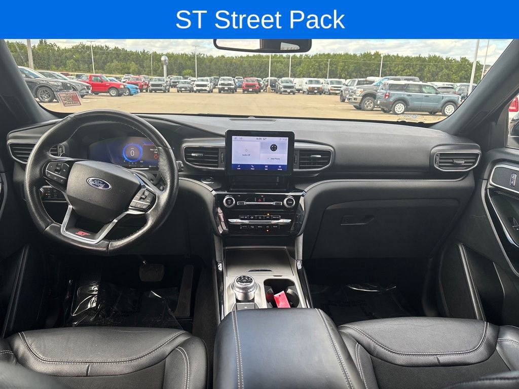 Used 2022 Ford Explorer ST w/ ST Street Pack image 5