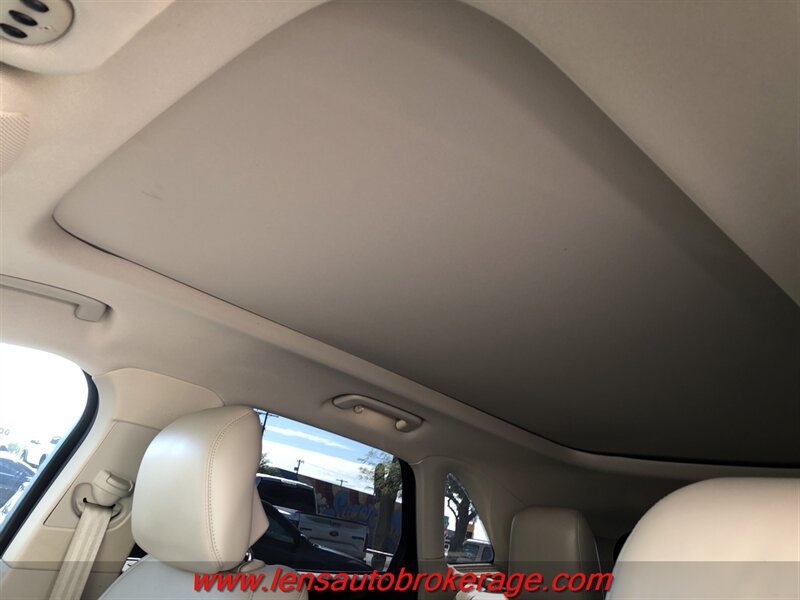 Used 2018 Lincoln MKC Reserve w/ Lincoln MKC Climate Package FWD image 15