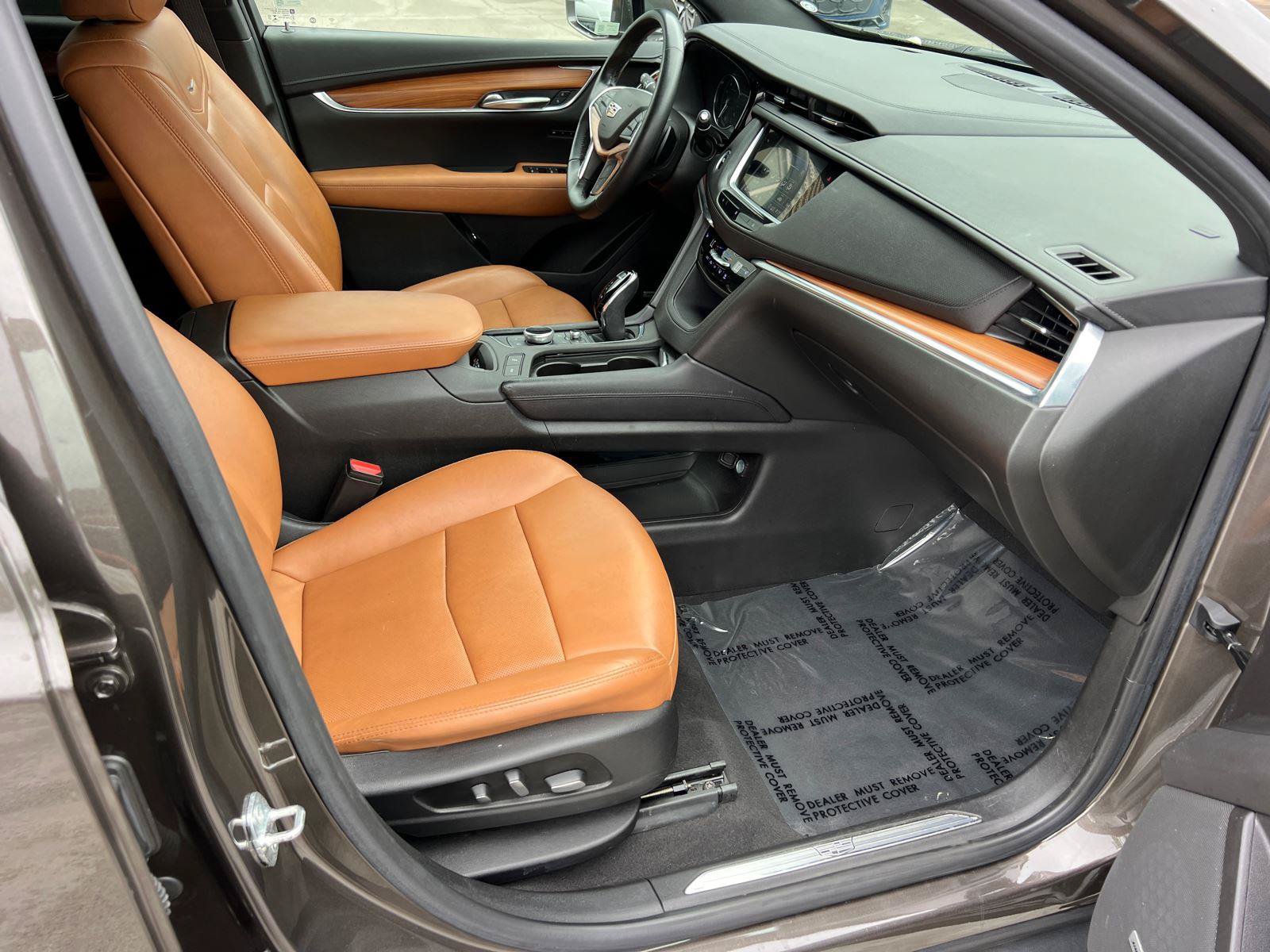 Used 2020 Cadillac XT5 Premium Luxury FWD image 13
