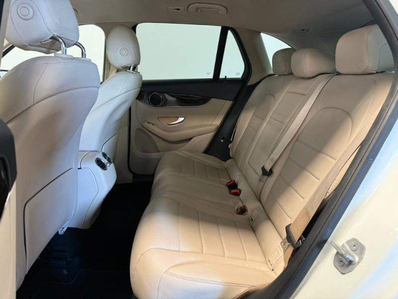 Used 2016 Mercedes-Benz GLC 300 image 17