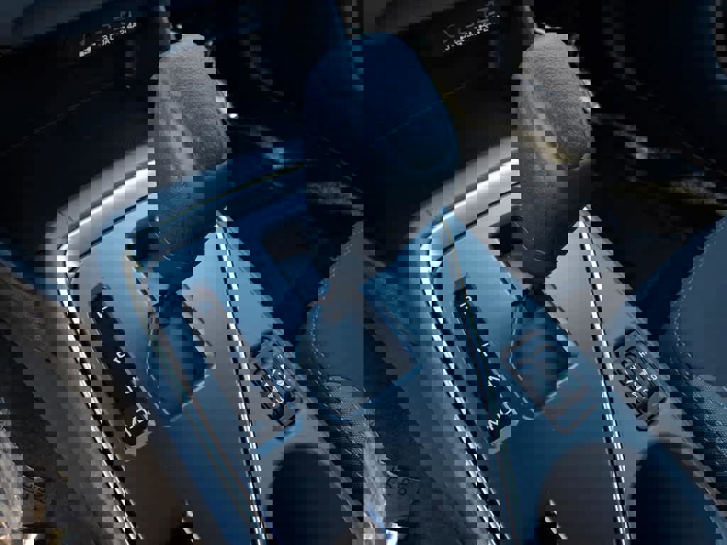 Certified 2025 Subaru Crosstrek 2.0i Premium image 37