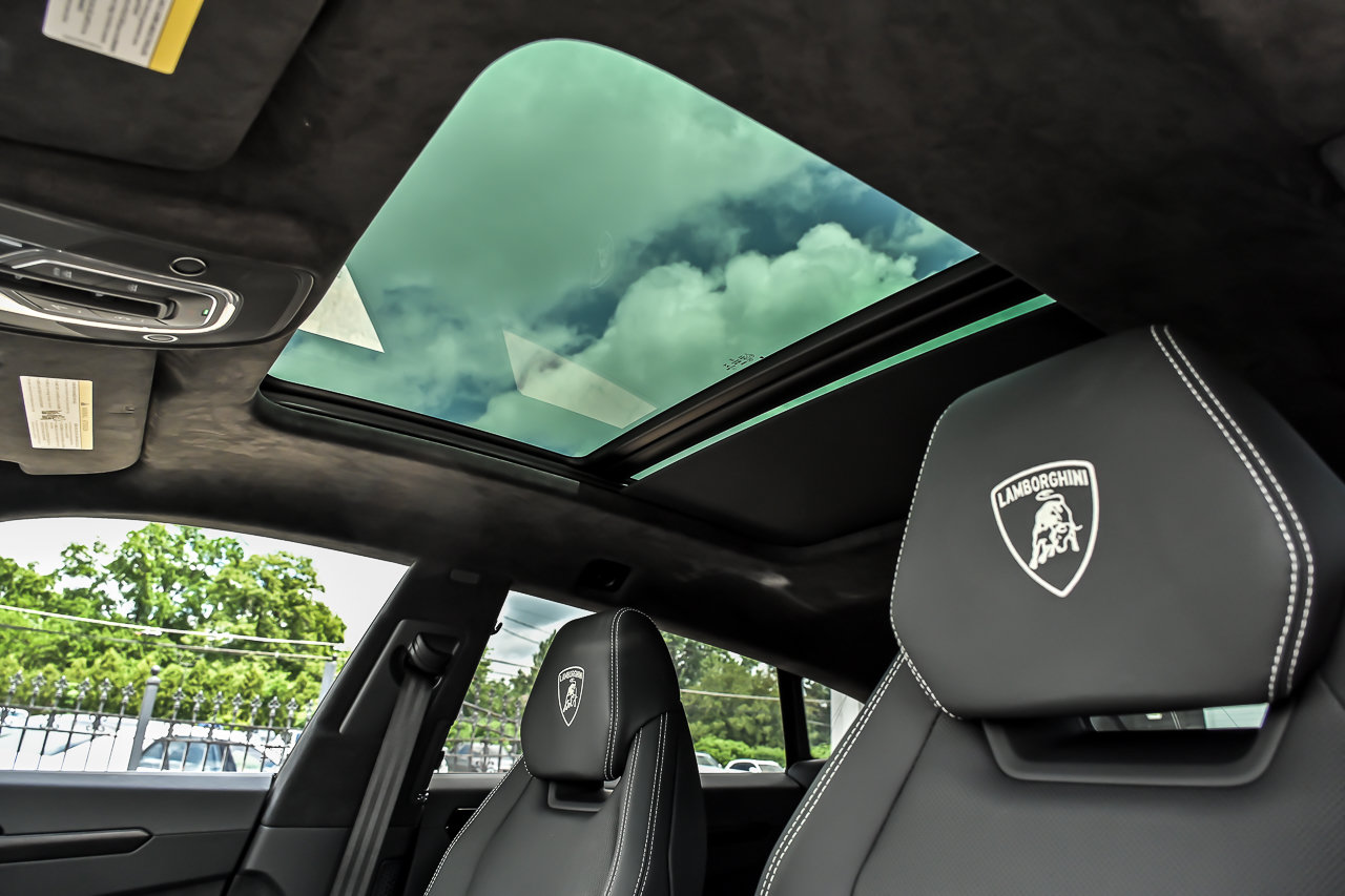 Used 2023 Lamborghini Urus S AWD/4WD image 19