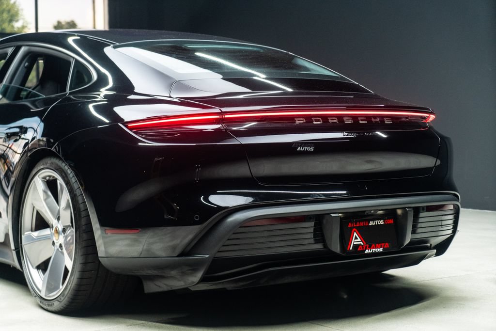 Used 2024 Porsche Taycan w/ Premium Package RWD image 17