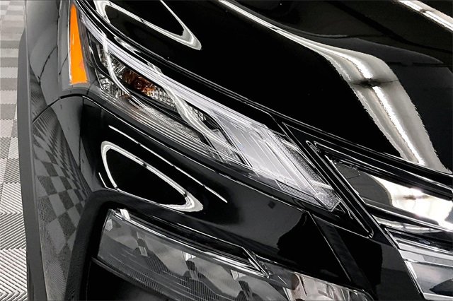 New 2026 Nissan Rogue S image 13