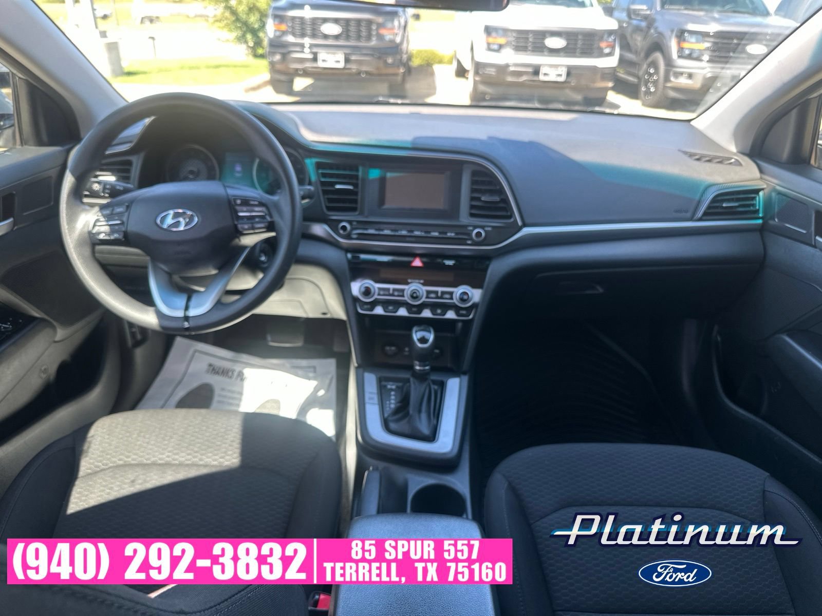 Used 2020 Hyundai Elantra SE w/ Winter Weather Package FWD image 13