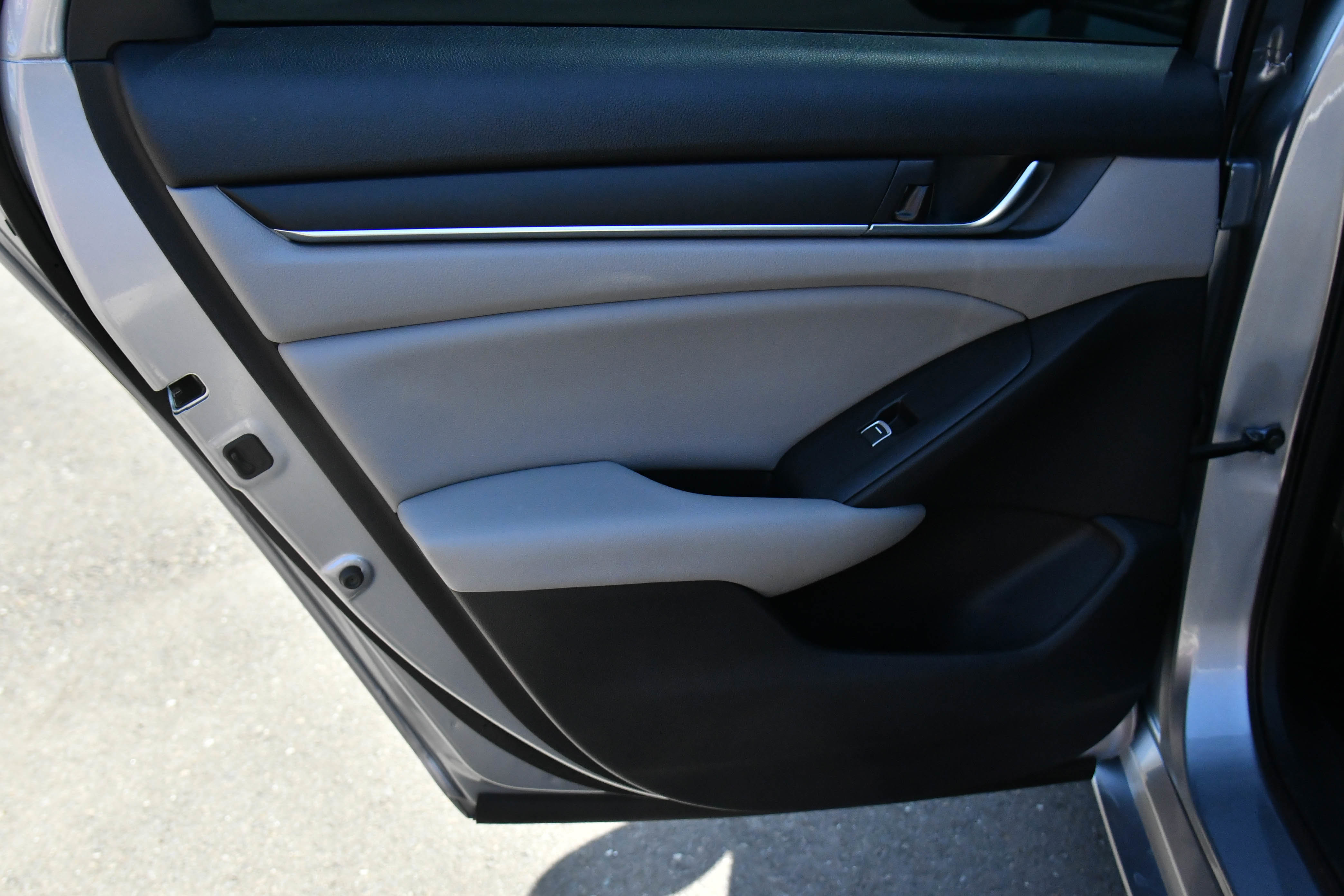 Used 2020 Honda Accord LX image 33