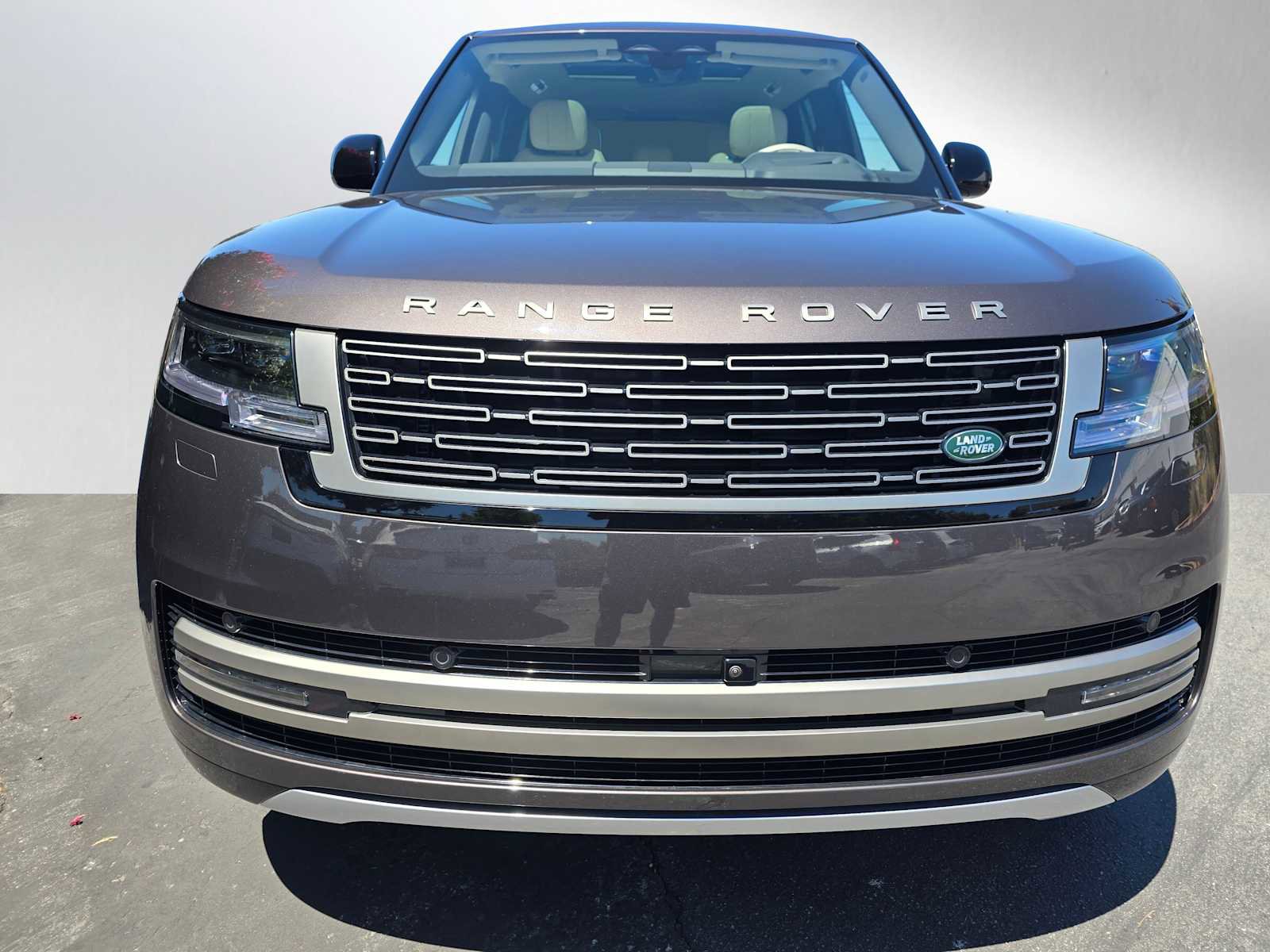 New 2025 Land Rover Range Rover SE image 8