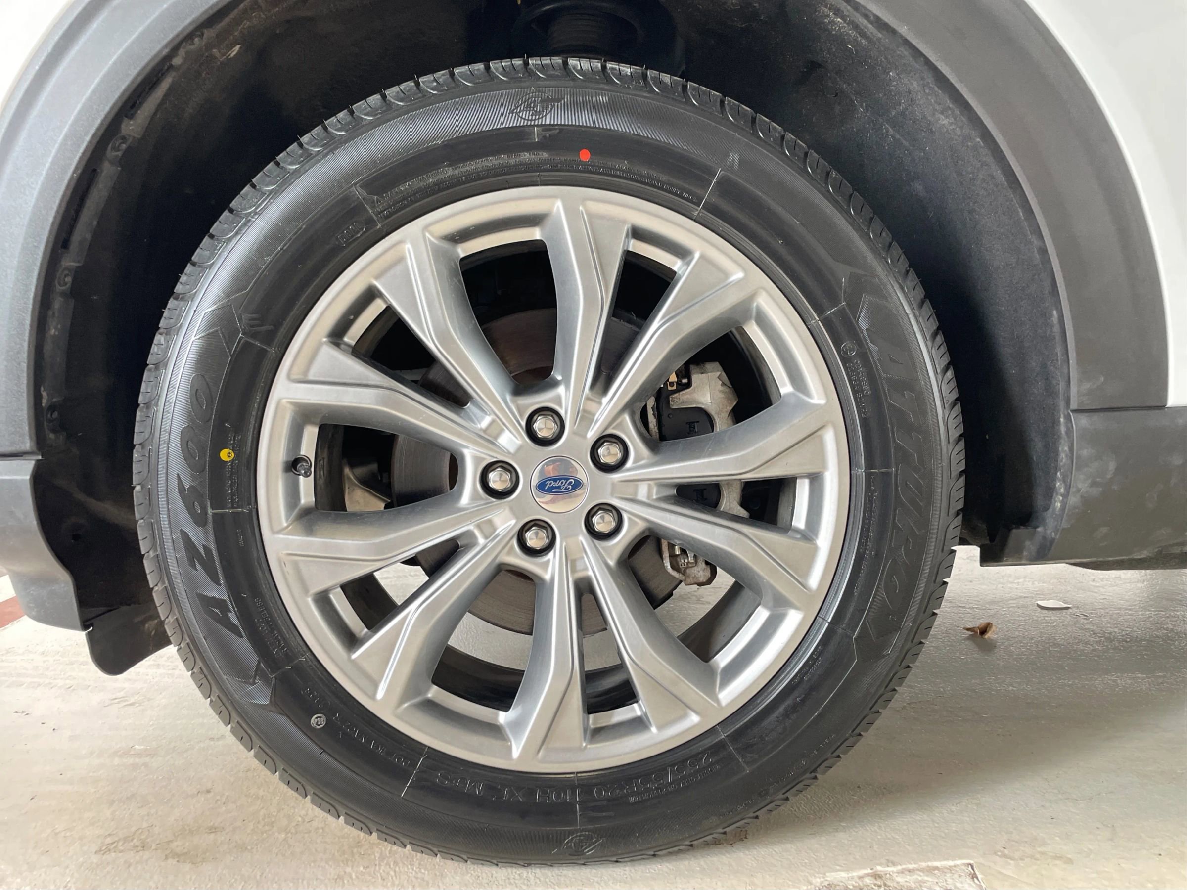 Used 2020 Ford Explorer XLT w/ Equipment Group 202A image 13