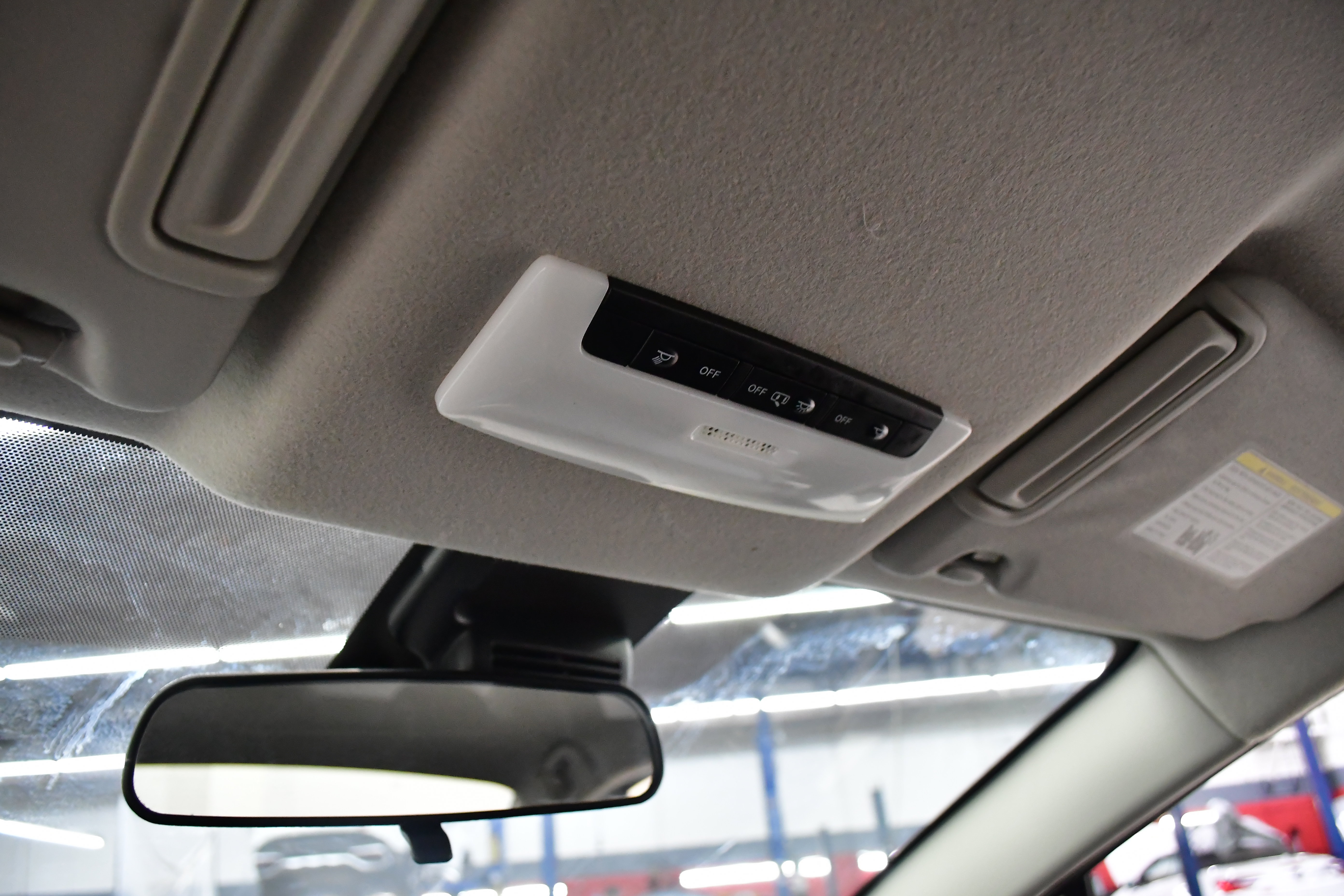 Used 2025 Nissan Versa SV image 49