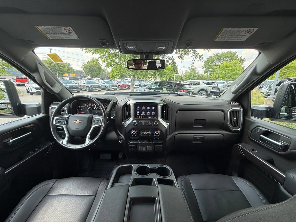 Used 2022 Chevrolet Silverado 2500 LTZ w/ Gooseneck/5TH Wheel Package AWD/4WD image 32
