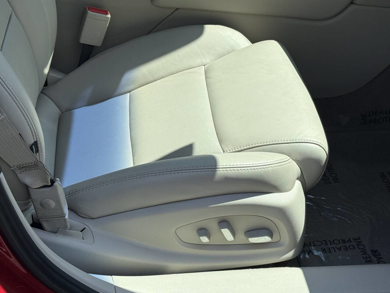 Used 2013 Cadillac XTS FWD image 18