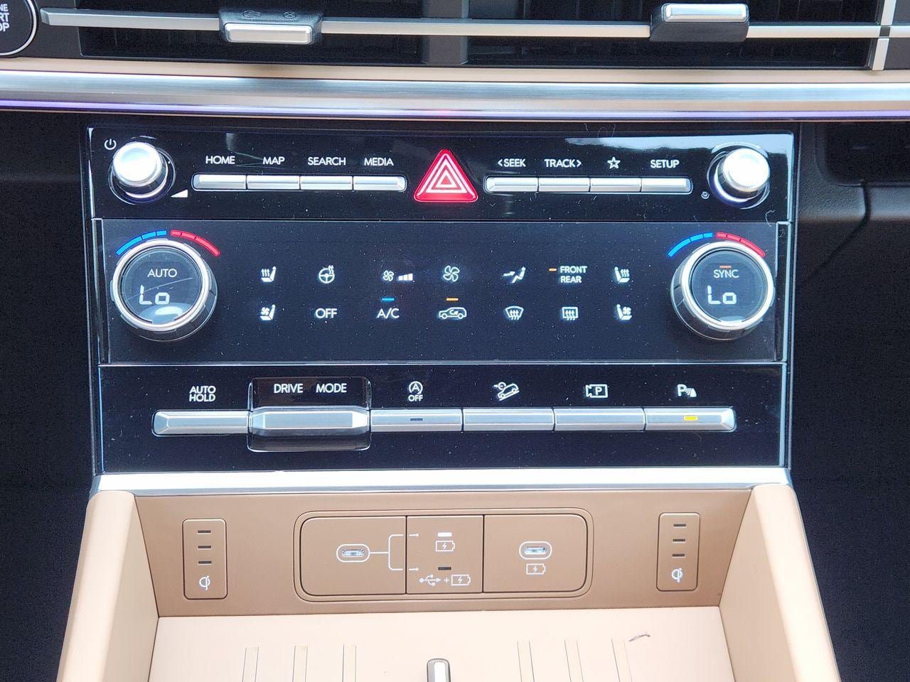 New 2027 Hyundai Santa Fe Calligraphy FWD image 15