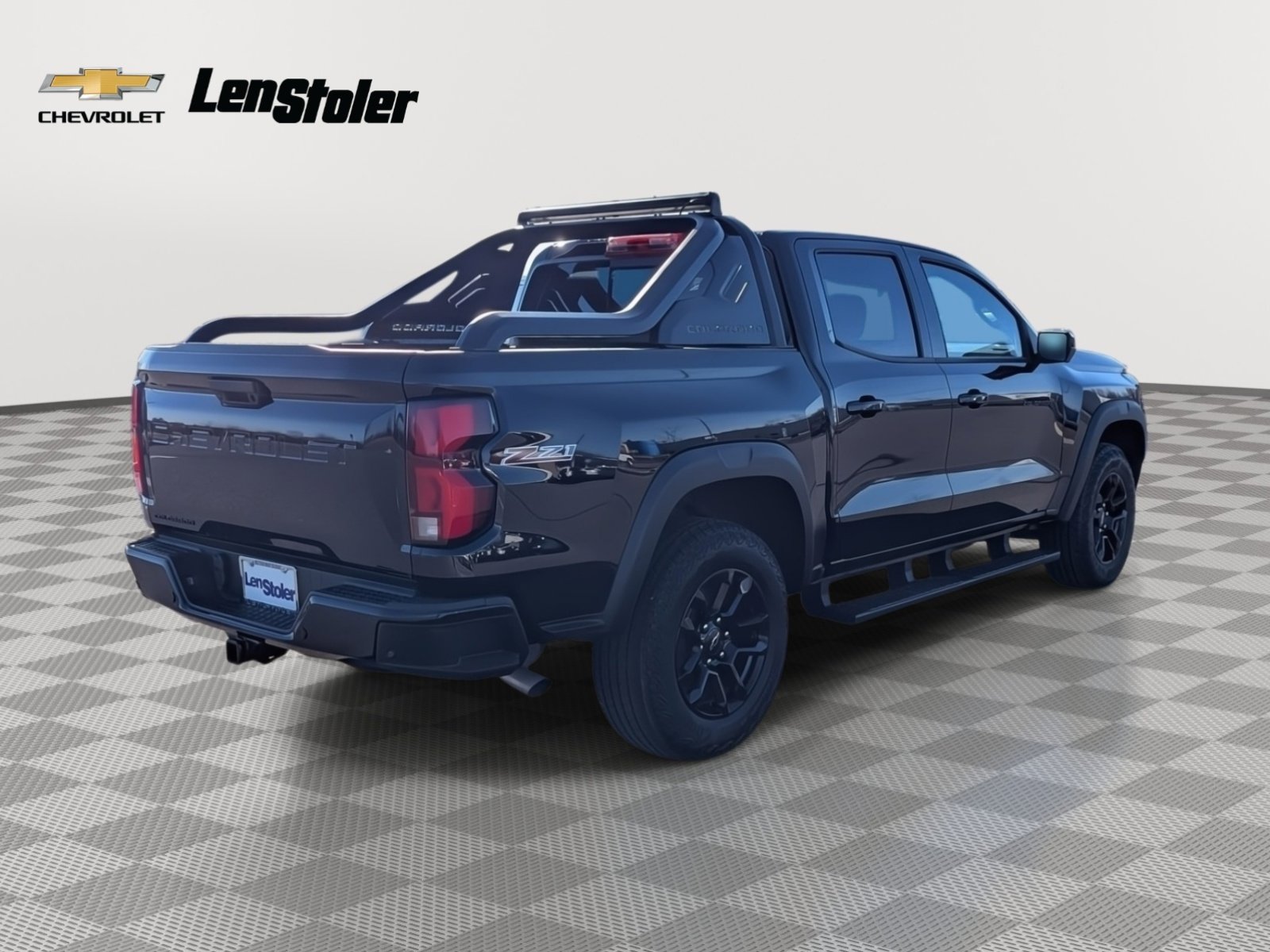 Used 2025 Chevrolet Colorado Z71 w/ Midnight Edition image 5