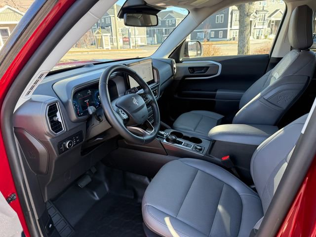 Used 2025 Ford Bronco Sport Badlands image 3
