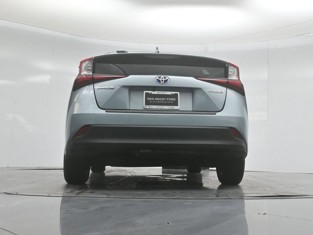 Used 2021 Toyota Prius LE FWD image 45