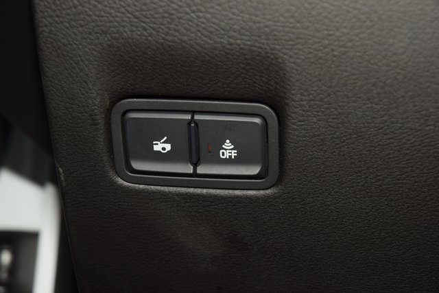 Used 2015 Chevrolet Corvette Z06 w/ 3LZ Preferred Equipment Group image 35