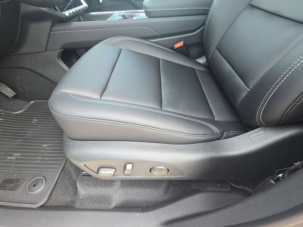 New 2026 GMC Acadia Elevation w/ Elevation Premium Package FWD image 30