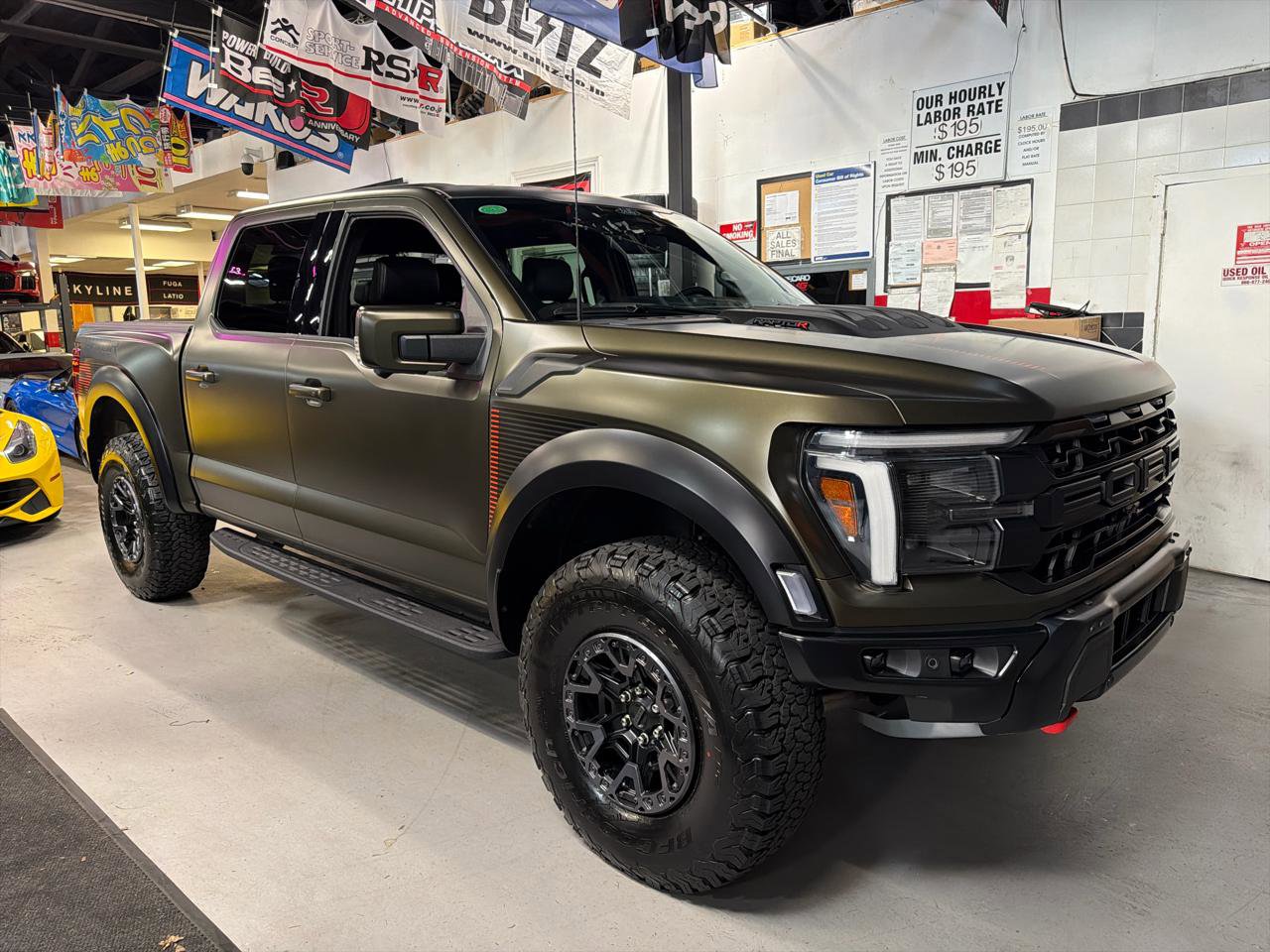 Used 2025 Ford F150 Raptor w/ Equipment Group 803A Raptor R image 3